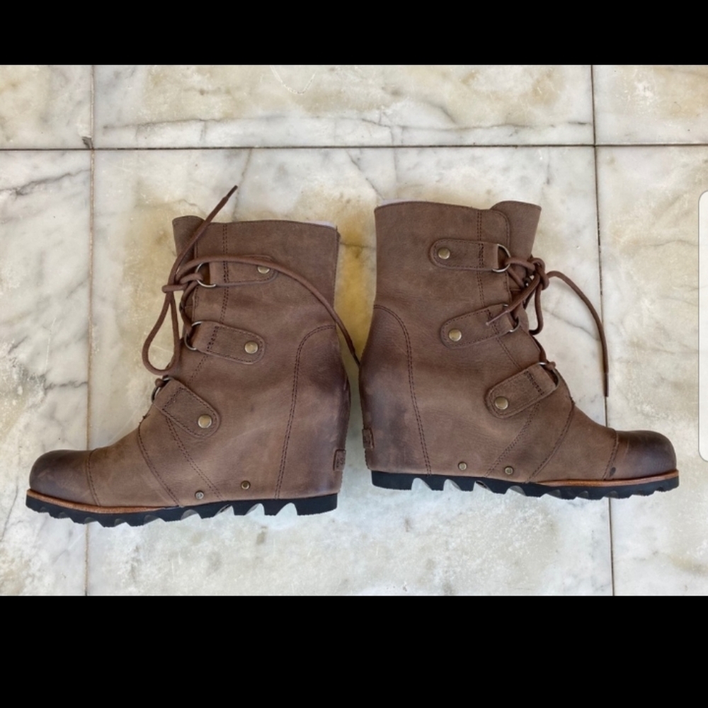 (312) Sorel Joan of Arctic Wedge